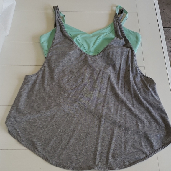 Lululemon Twist and Turn Toothpaste - Picture 10 of 11